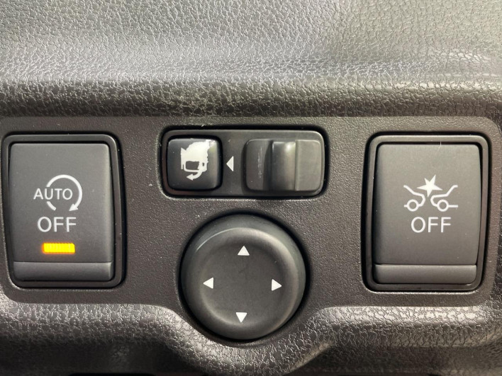2017 Nissan Note DBA-E12 (UW-69f495769b588)[25]