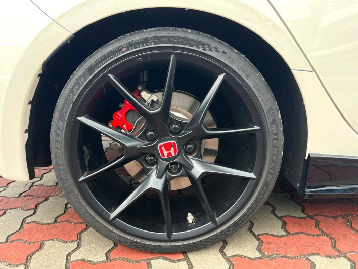 2025 Honda Civic 6BA-FL5 (UW-69f4957f3f511)[16]