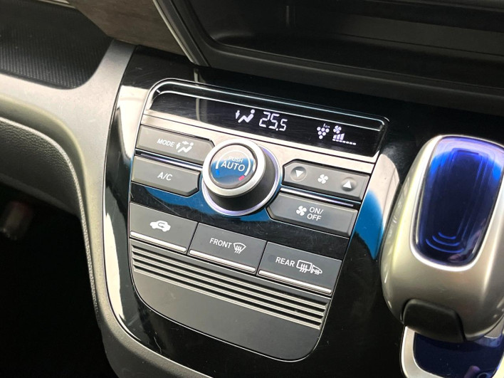 2019 Honda Freed hybrid DAA-GB7 (UW-69f49582d2358)[20]