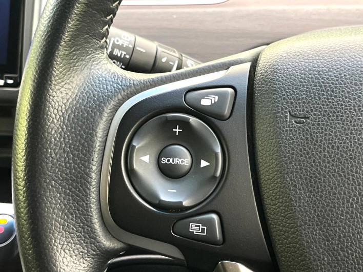 2019 Honda Freed hybrid DAA-GB7 (UW-69f49582d2358)[16]