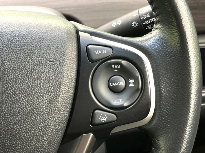 2019 Honda Freed hybrid DAA-GB7 (UW-69f49582d2358)[13]