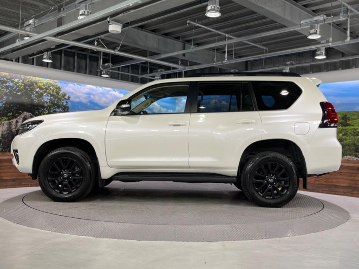 2022 Toyota Land Cruiser Prado 3DA-GDJ150W (UW-69f4958502599)[12]