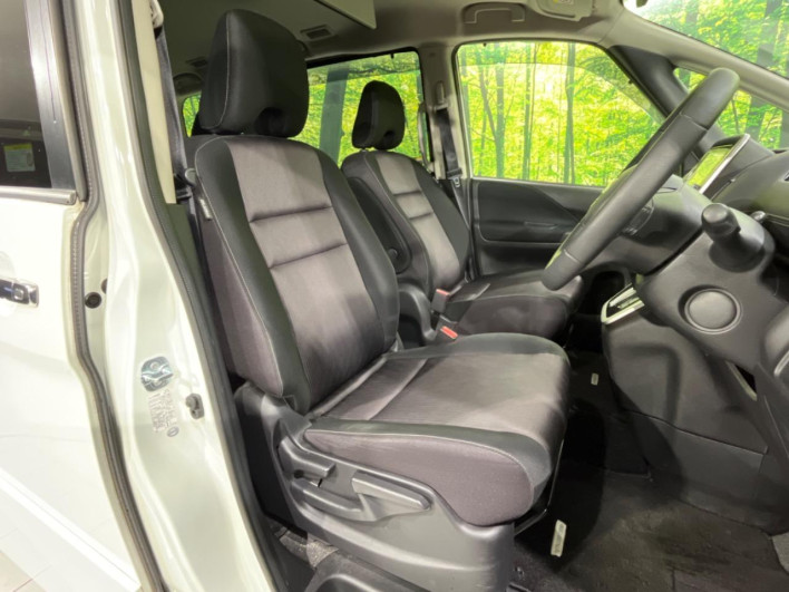 2017 Nissan Serena DAA-GFC27 (UW-69f4958772303)[9]