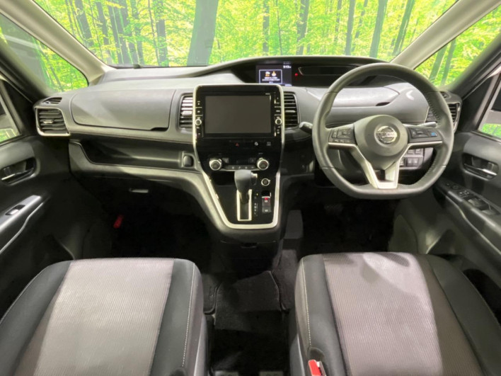 2017 Nissan Serena DAA-GFC27 (UW-69f4958772303)[28]
