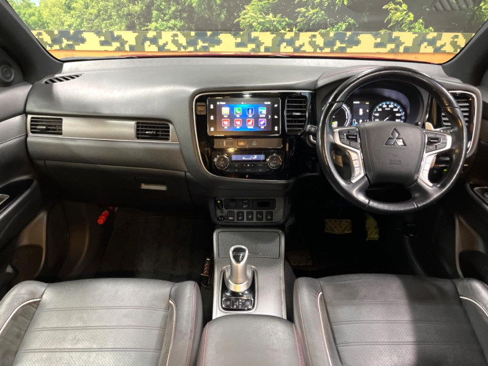 2017 Mitsubishi OUTLANDER PHEV DLA-GG2W (UW-69f4958de19fa)[22]