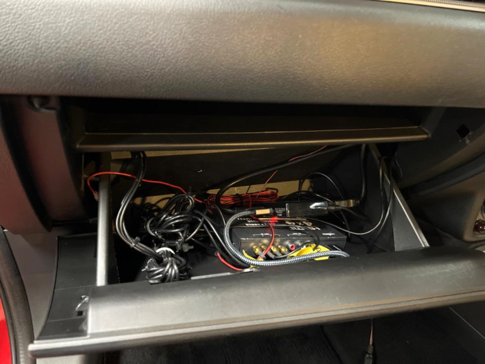 2017 Mitsubishi OUTLANDER PHEV DLA-GG2W (UW-69f4958de19fa)[4]