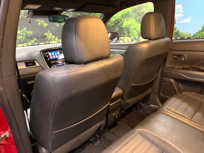 2017 Mitsubishi OUTLANDER PHEV DLA-GG2W (UW-69f4958de19fa)[8]