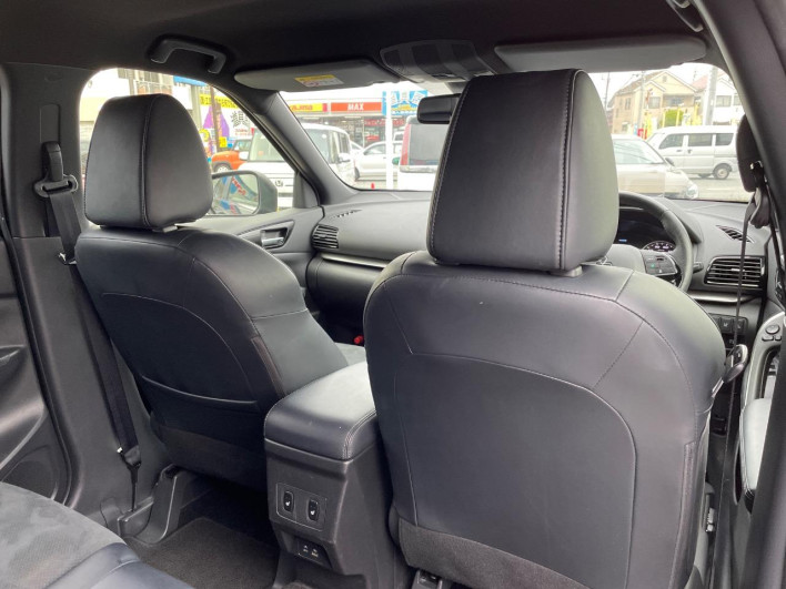2024 Mitsubishi Eclipse Cross 5BA-GK1W (UW-69f4958f8384d)[17]