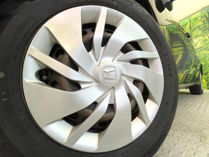 2014 Honda Fit DBA-GK3 (UW-69f49590cd46c)[7]