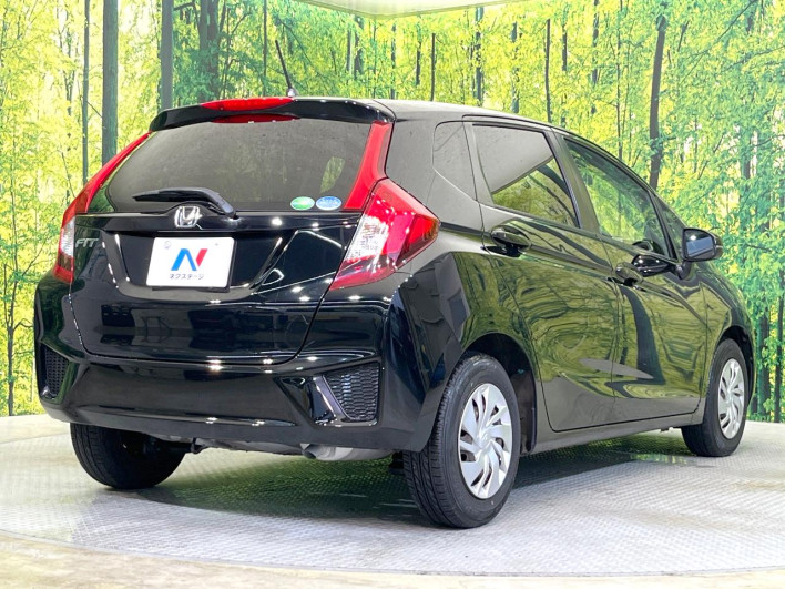 2014 Honda Fit DBA-GK3 (UW-69f49590cd46c)[17]