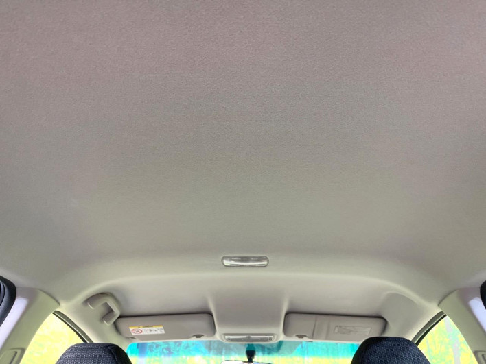 2014 Honda Fit DBA-GK3 (UW-69f49590cd46c)[29]