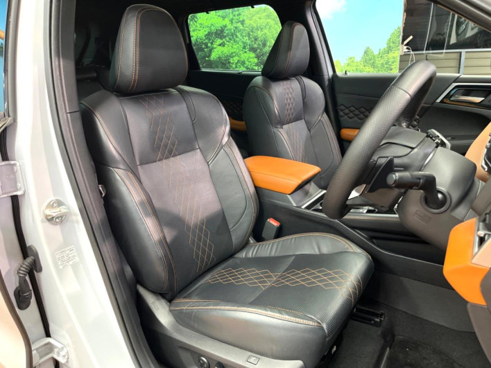 2022 Mitsubishi OUTLANDER PHEV 5LA-GN0W (UW-69f495918ff76)[9]