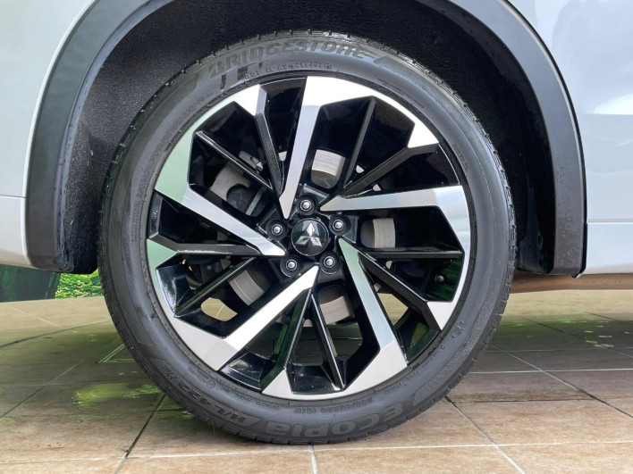 2022 Mitsubishi OUTLANDER PHEV 5LA-GN0W (UW-69f49591c33e1)[27]