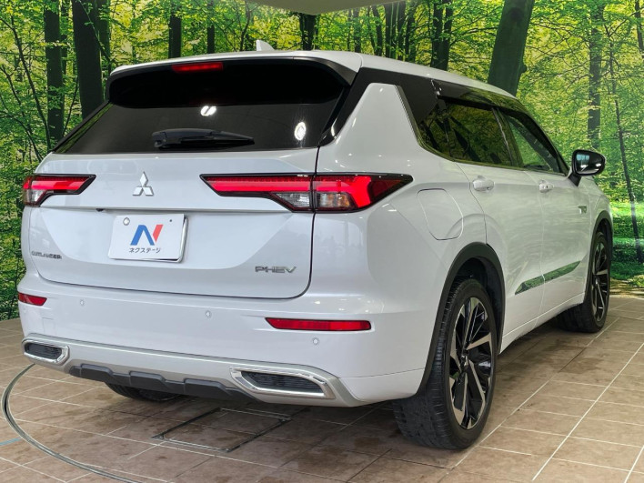 2022 Mitsubishi OUTLANDER PHEV 5LA-GN0W (UW-69f49591c33e1)[22]
