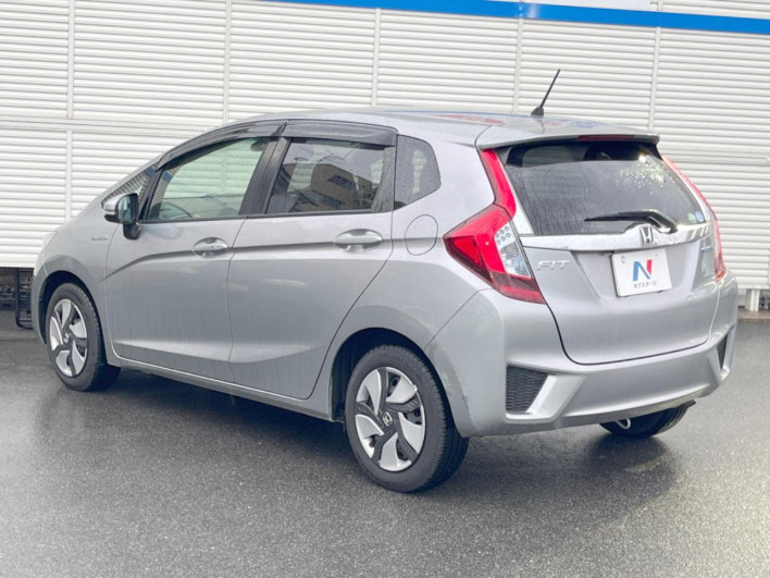 2013 Honda Fit Hybrid DAA-GP5 (UW-69f495932c533)[17]