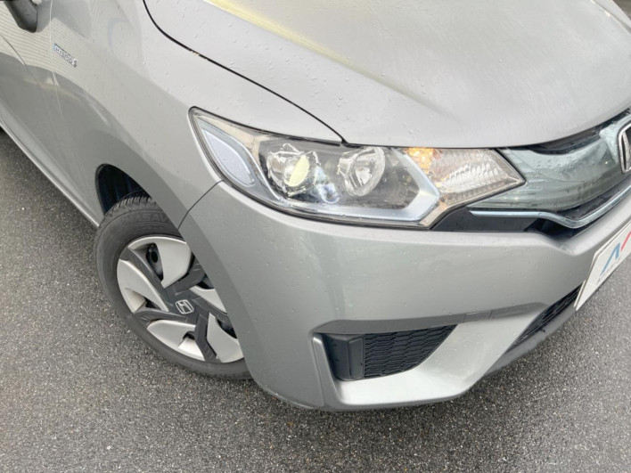 2013 Honda Fit Hybrid DAA-GP5 (UW-69f495932c533)[7]