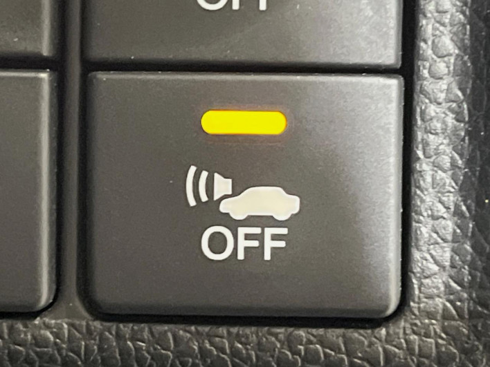 2016 Honda Fit Hybrid DAA-GP5 (UW-69f4959394cb2)[24]