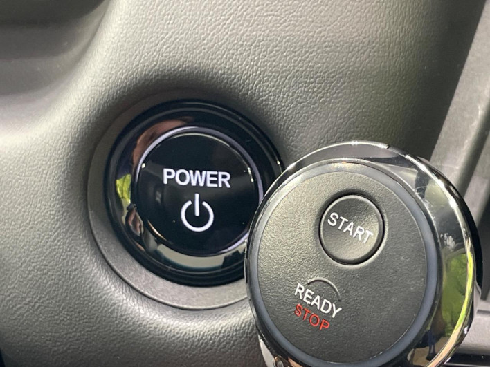 2022 Honda Fit 6AA-GR3 (UW-69f49595bb32b)[15]
