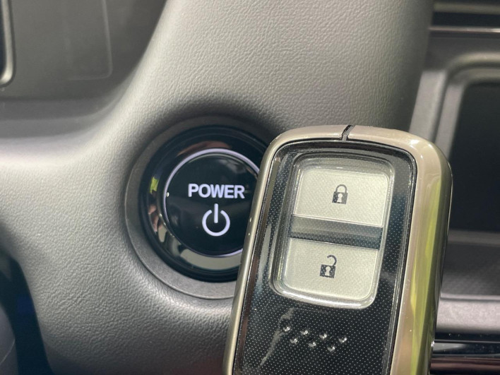 2022 Honda Fit 6AA-GR3 (UW-69f49595bb32b)[14]