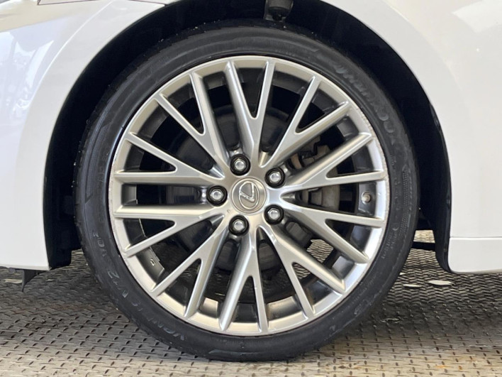 2014 Lexus IS DBA-GSE30 (UW-69f495973af3c)[11]