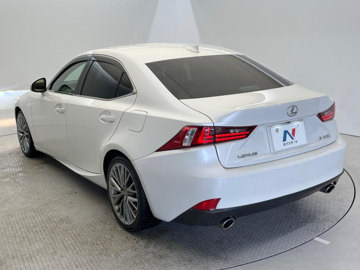 2014 Lexus IS DBA-GSE30 (UW-69f495973af3c)[19]