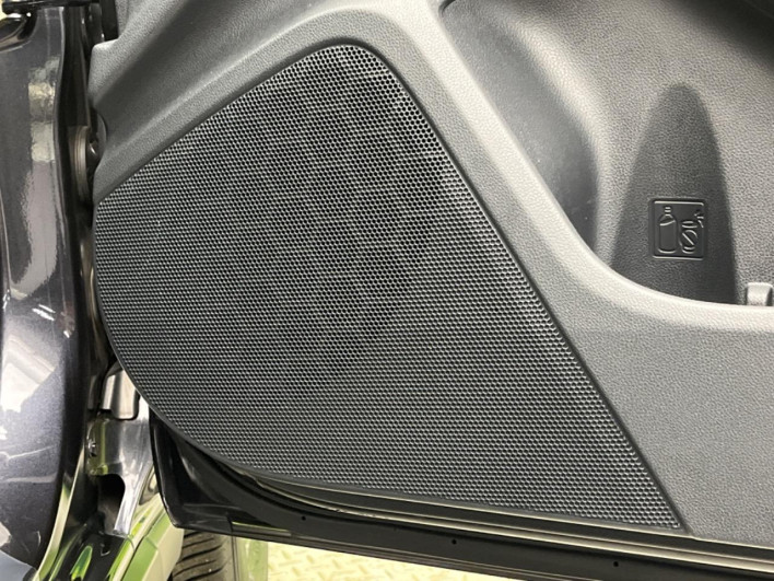 2018 Subaru XV DBA-GT7 (UW-69f4959bcac70)[22]