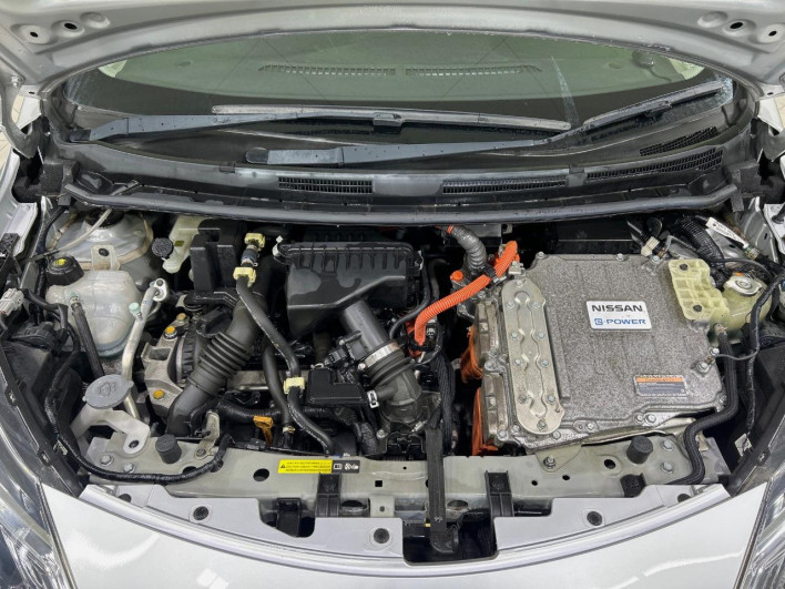 2018 Nissan Note DAA-HE12 (UW-69f495a706d95)[4]