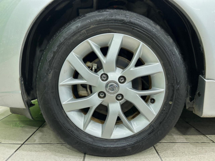 2018 Nissan Note DAA-HE12 (UW-69f495a706d95)[25]