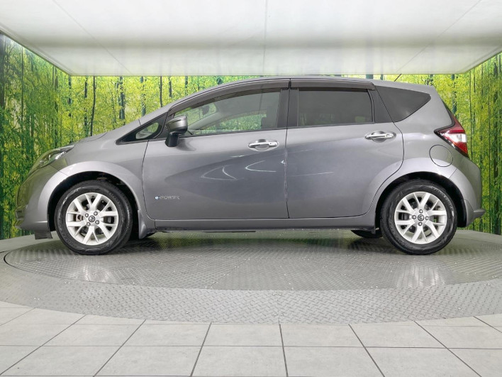 2018 Nissan Note DAA-HE12 (UW-69f495a8d5a80)[17]