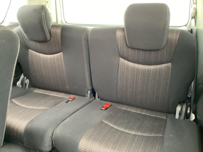 2015 Nissan Serena DAA-HFC26 (UW-69f495adcf120)[8]