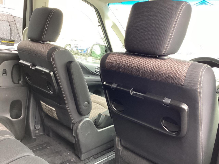 2015 Nissan Serena DAA-HFC26 (UW-69f495adcf120)[5]