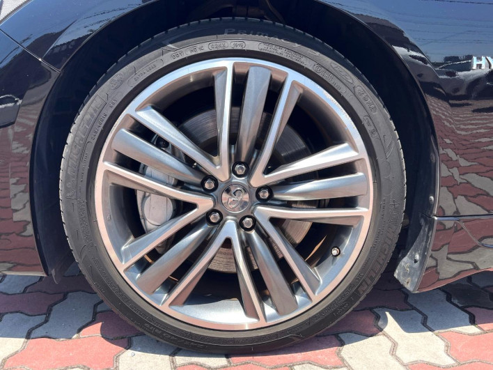 2014 Nissan Skyline DAA-HV37 (UW-69f495b497f5b)[20]