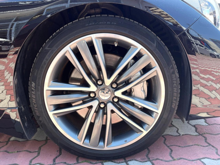 2014 Nissan Skyline DAA-HV37 (UW-69f495b497f5b)[11]