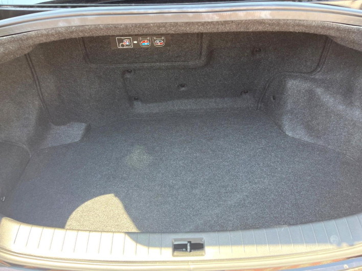 2014 Nissan Skyline DAA-HV37 (UW-69f495b497f5b)[15]