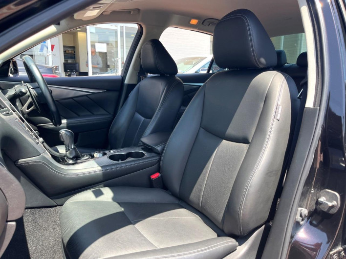2014 Nissan Skyline DAA-HV37 (UW-69f495b497f5b)[24]