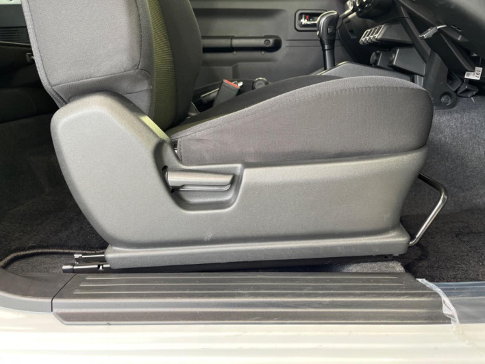 2024 Suzuki Jimny Sierra 3BA-JB74W (UW-69f495b8dd1cc)[24]