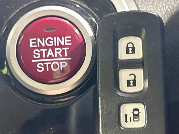 2016 Honda N-BOX CUSTOM DBA-JF1 (UW-69f495bce47a1)[26]