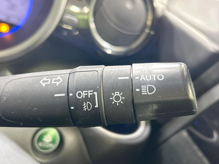 2016 Honda N-BOX CUSTOM DBA-JF1 (UW-69f495bce47a1)[29]