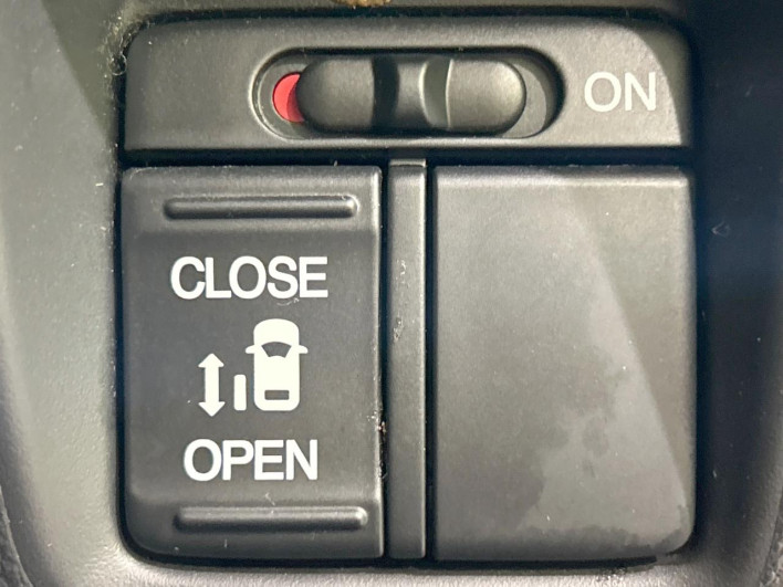 2016 Honda N-BOX CUSTOM DBA-JF1 (UW-69f495bce47a1)[17]