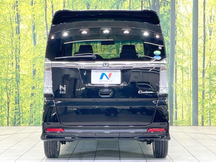 2017 Honda N-BOX CUSTOM DBA-JF1 (UW-69f495bd366ee)[9]
