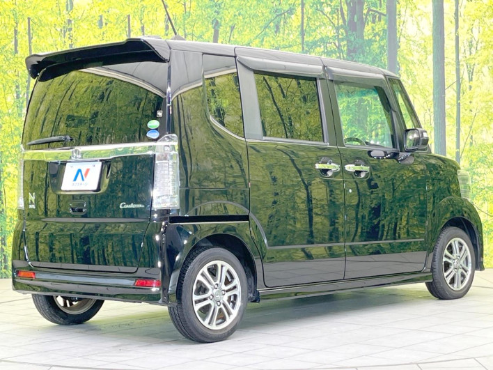 2017 Honda N-BOX CUSTOM DBA-JF1 (UW-69f495bd366ee)[8]