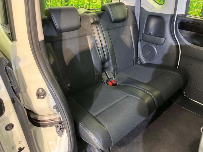 2016 Honda N-BOX CUSTOM DBA-JF1 (UW-69f495bdeabdb)[13]