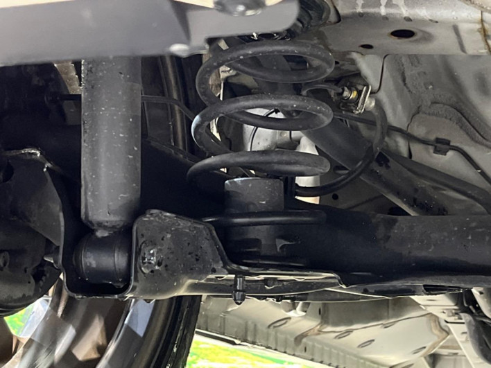 2016 Honda N-BOX CUSTOM DBA-JF1 (UW-69f495bdeabdb)[22]