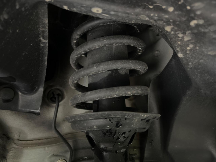 2016 Honda N-BOX CUSTOM DBA-JF1 (UW-69f495bdeabdb)[23]
