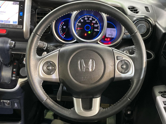 2016 Honda N-BOX CUSTOM DBA-JF1 (UW-69f495bdeabdb)[25]