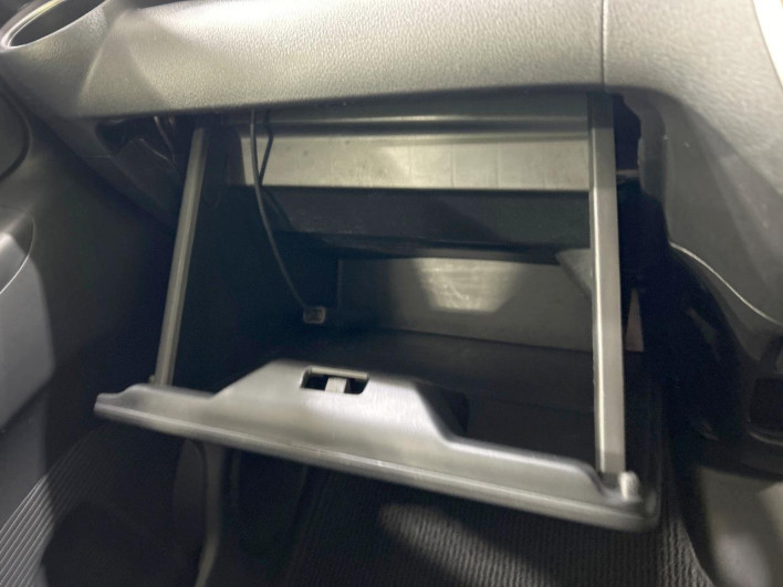 2017 Honda N-BOX DBA-JF1 (UW-69f495be28c2f)[20]