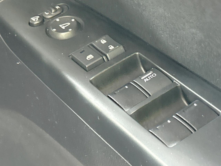2017 Honda N-BOX DBA-JF1 (UW-69f495be28c2f)[14]