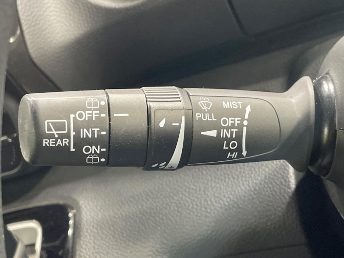 2018 Honda N-BOX CUSTOM DBA-JF3 (UW-69f495bfe767a)[29]