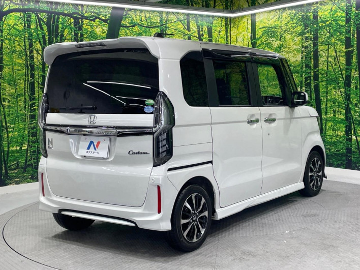 2018 Honda N-BOX CUSTOM DBA-JF3 (UW-69f495bfe767a)[17]