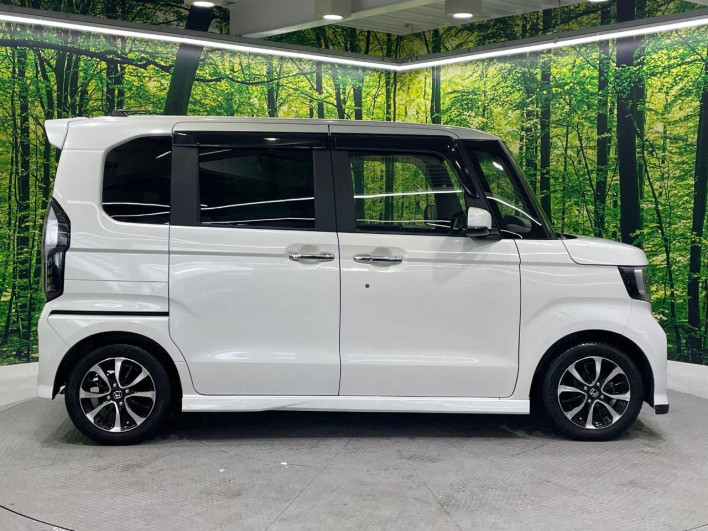 2018 Honda N-BOX CUSTOM DBA-JF3 (UW-69f495bfe767a)[16]